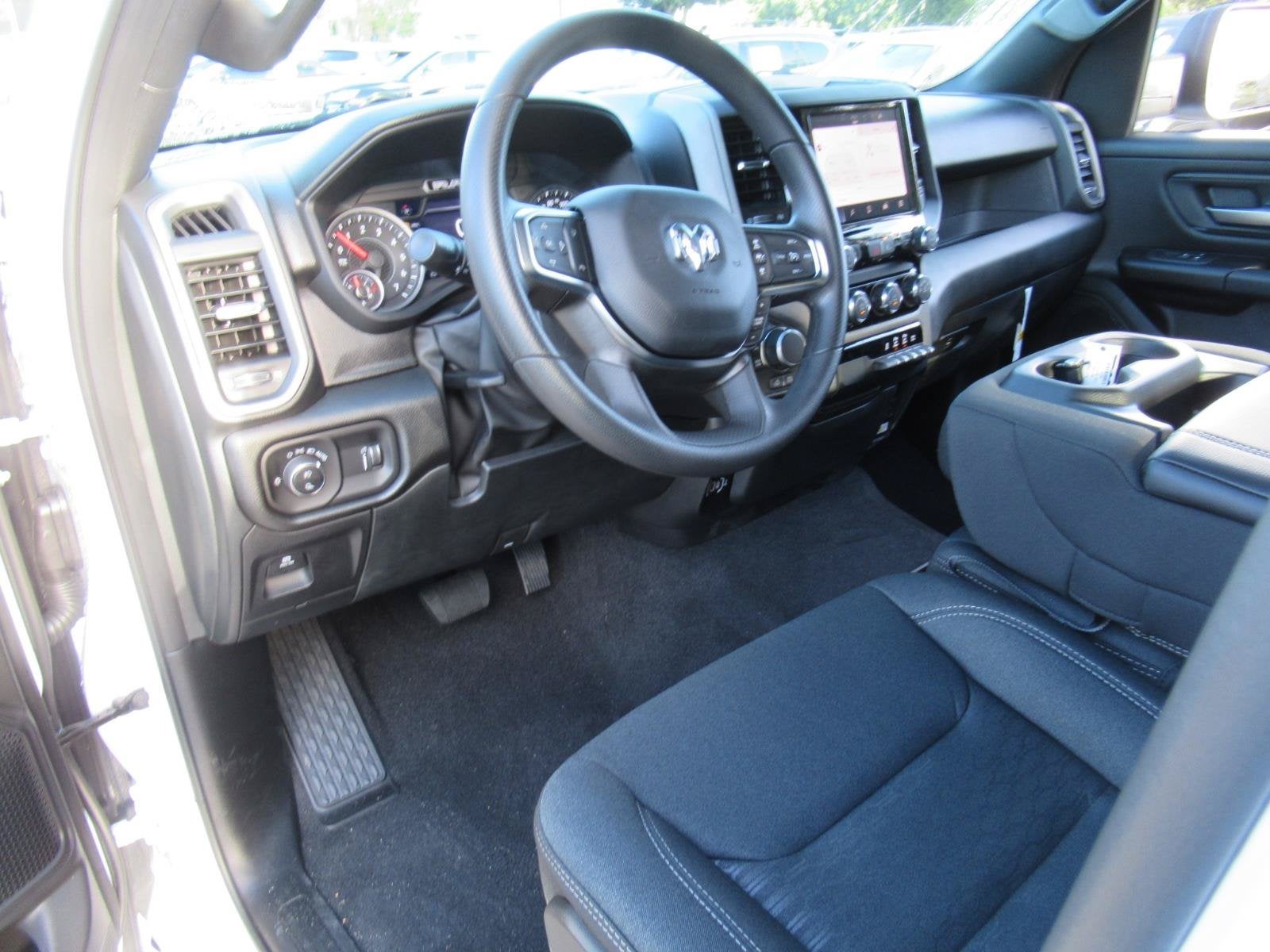 2027 RAM Ram 1500 RAM 1500 WARLOCK CREW CAB 4X4 5'7' BOX