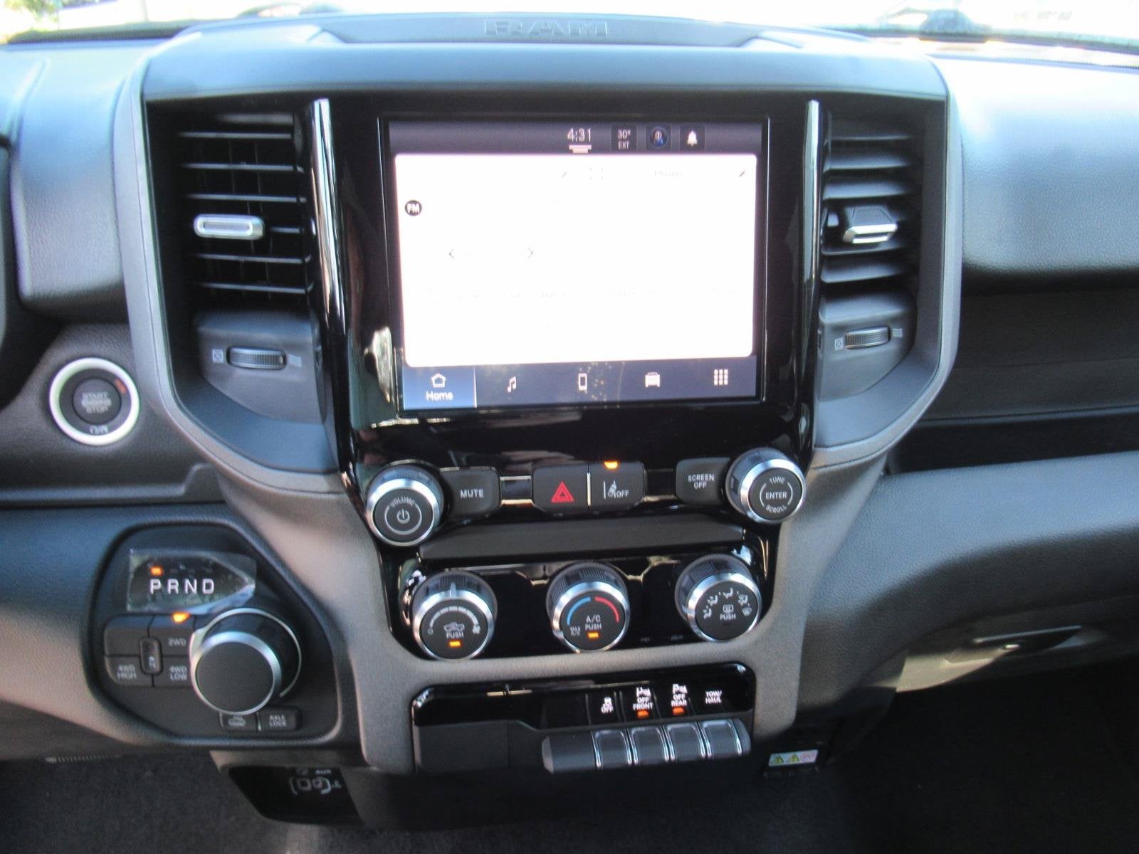 2027 RAM Ram 1500 RAM 1500 WARLOCK CREW CAB 4X4 5'7' BOX