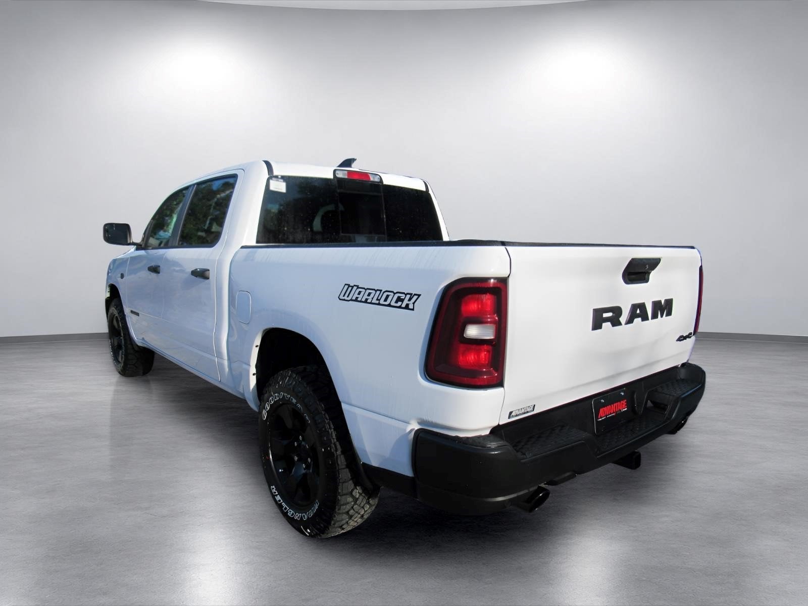 2027 RAM Ram 1500 RAM 1500 WARLOCK CREW CAB 4X4 5'7' BOX