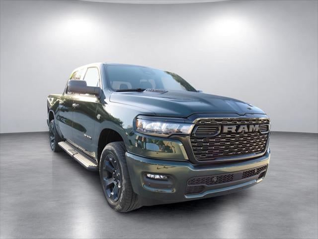 2027 RAM 1500 RAM 1500 EXPRESS CREW CAB 4X4 5'7' BOX