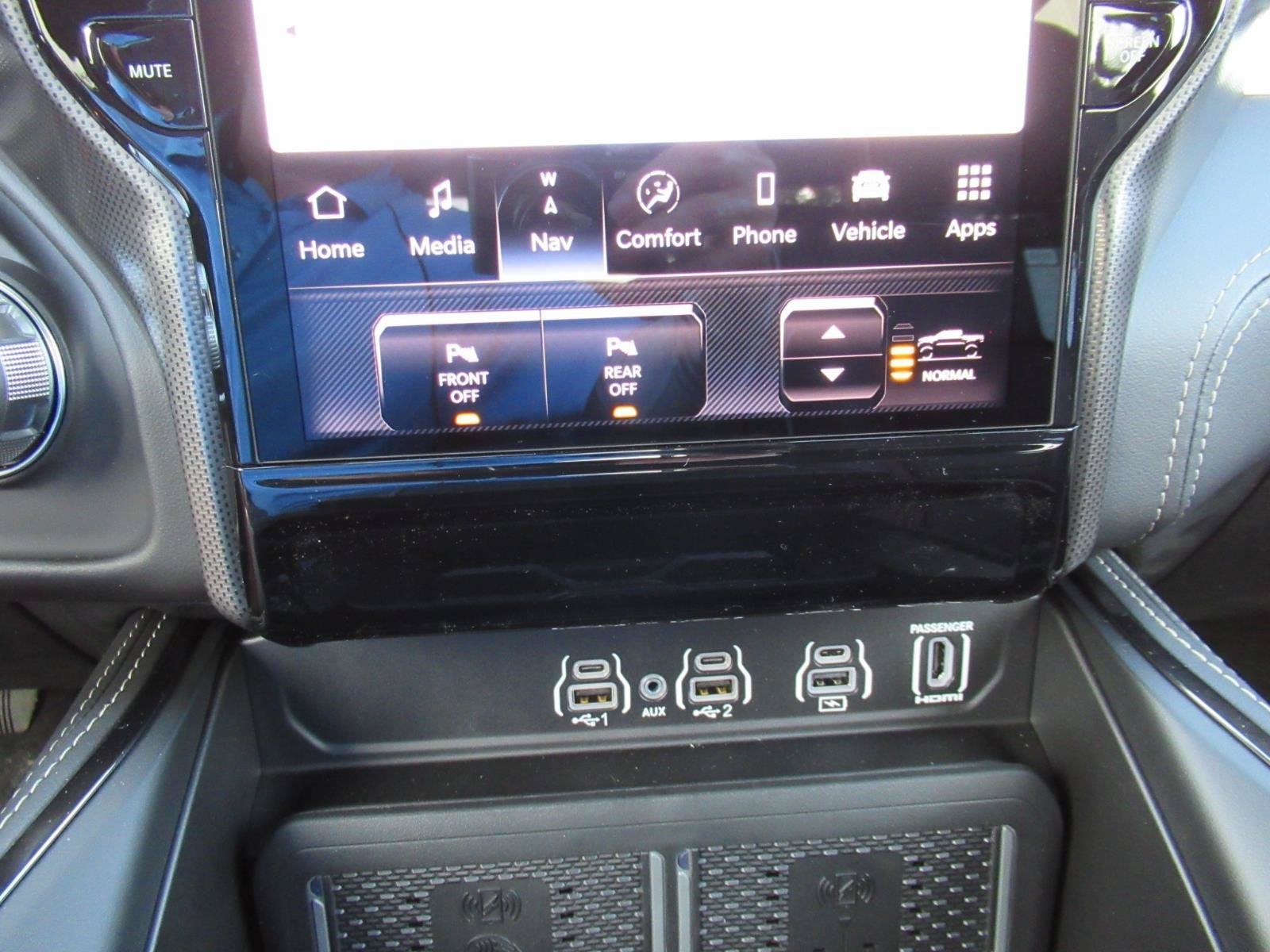 2027 RAM Ram 1500 RAM 1500 LIMITED CREW CAB 4X4 5'7' BOX