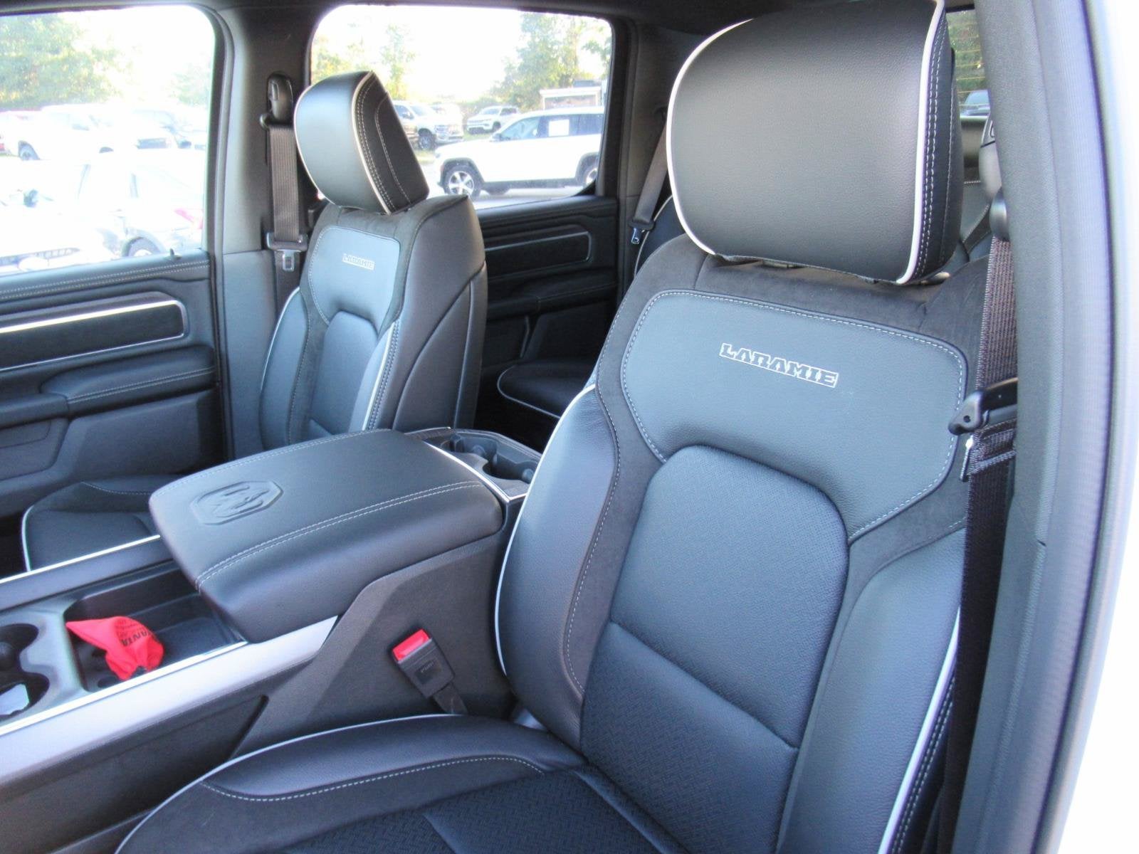 2027 RAM 1500 RAM 1500 LARAMIE CREW CAB 4X4 5'7' BOX