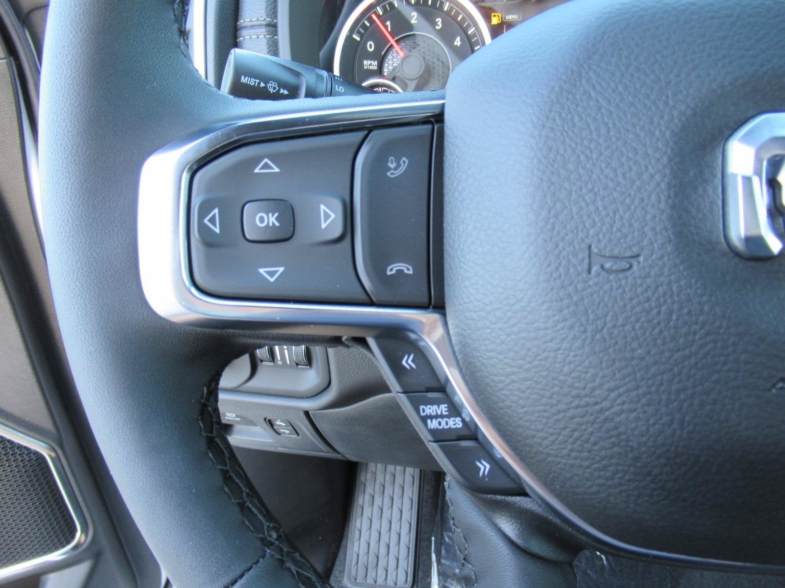 2027 RAM 1500 RAM 1500 LARAMIE CREW CAB 4X4 5'7' BOX
