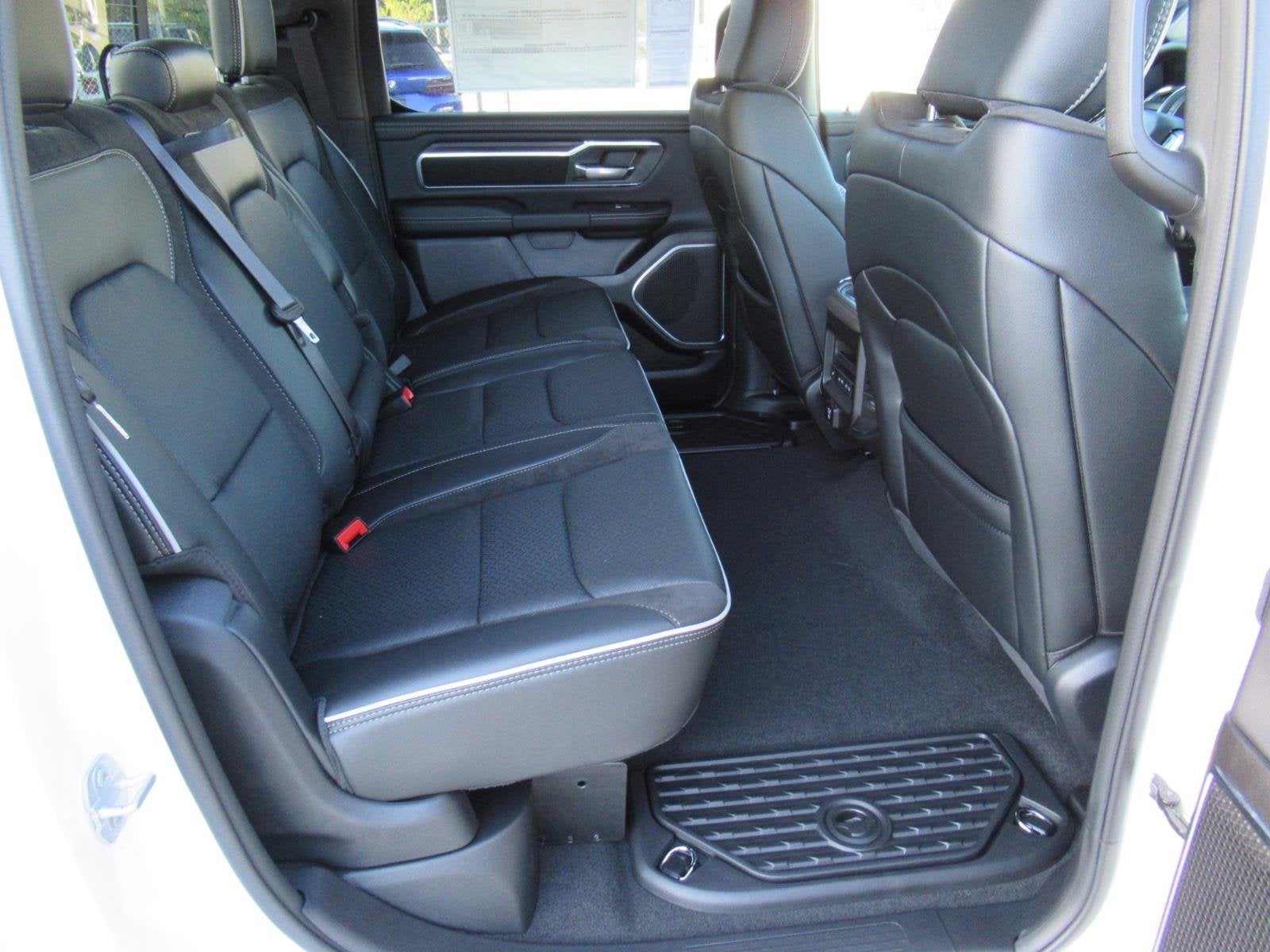2027 RAM 1500 RAM 1500 LARAMIE CREW CAB 4X4 5'7' BOX
