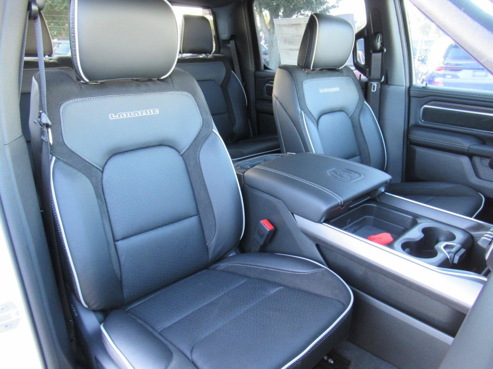 2027 RAM 1500 RAM 1500 LARAMIE CREW CAB 4X4 5'7' BOX