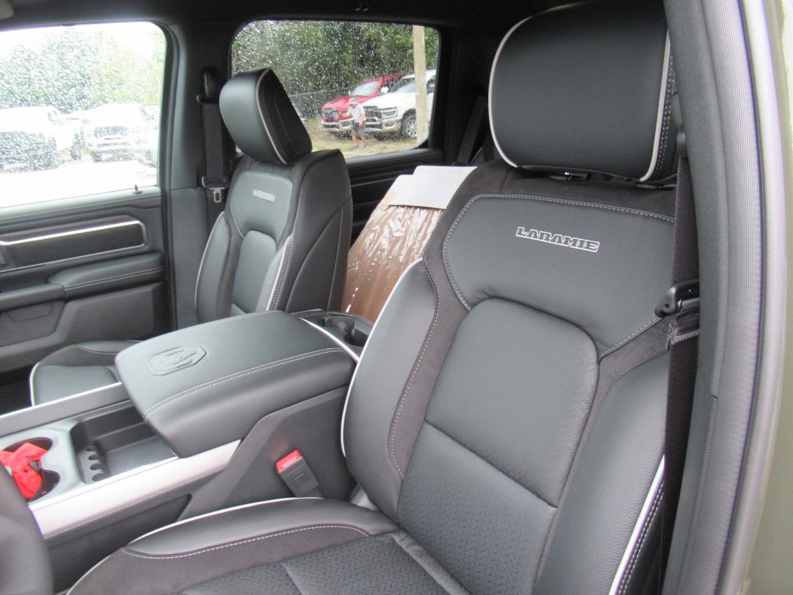 2027 RAM Ram 1500 RAM 1500 LARAMIE CREW CAB 4X4 5'7' BOX
