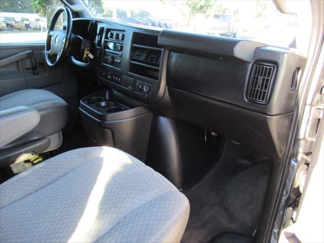 2016 Chevrolet Express 2500 LS