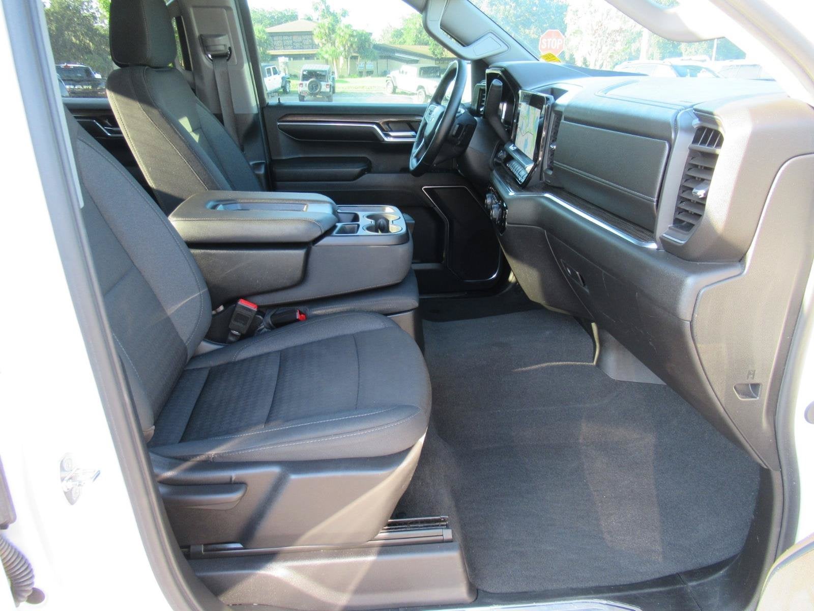 2024 Chevrolet Silverado 1500 4WD Crew Cab Standard Bed RST
