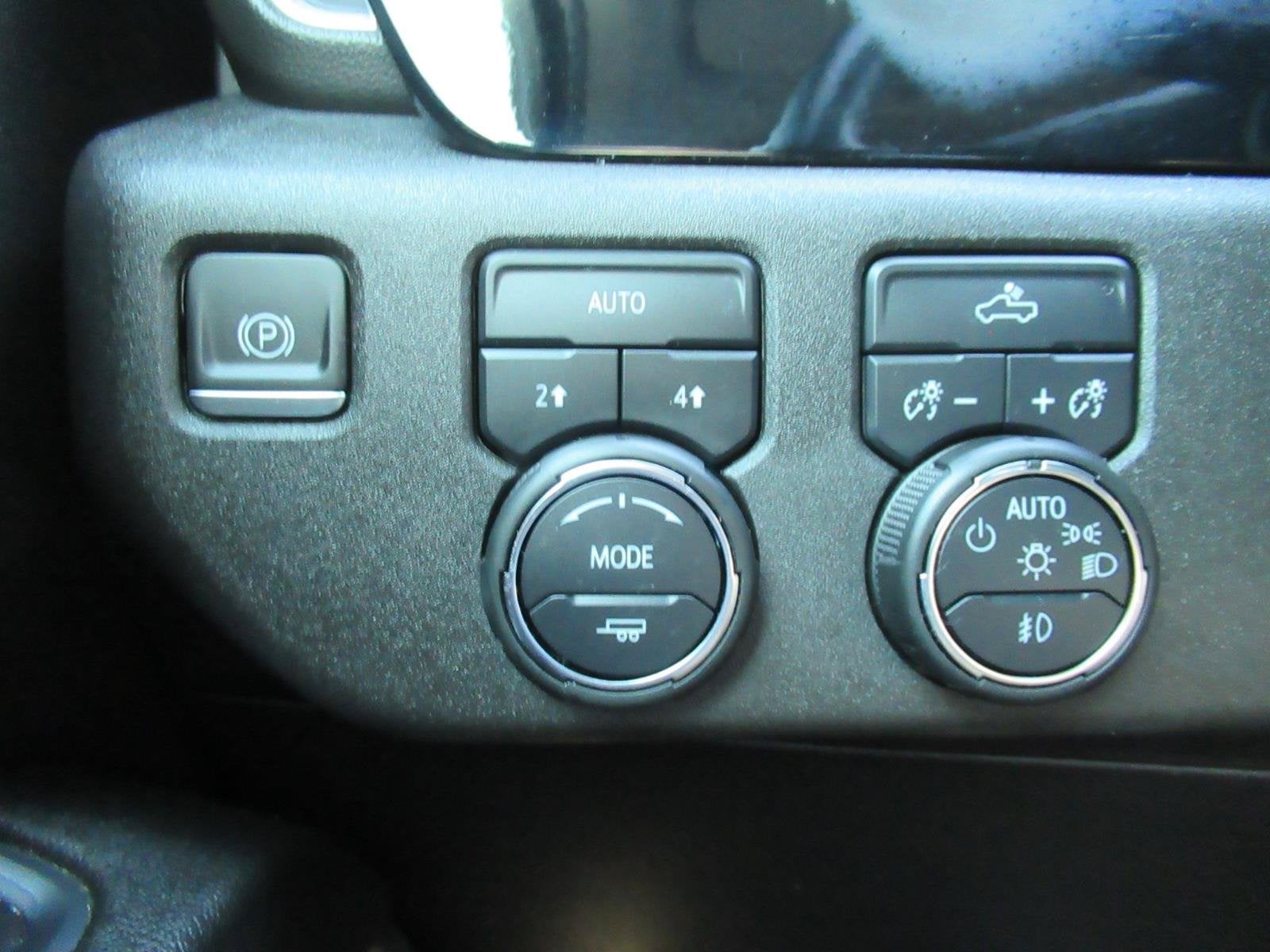 2024 Chevrolet Silverado 1500 4WD Crew Cab Standard Bed RST