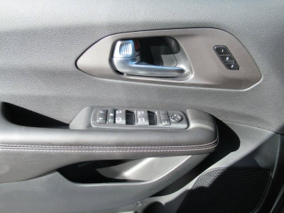 2027 Chrysler Pacifica PACIFICA SELECT