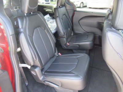 2027 Chrysler Pacifica PACIFICA SELECT