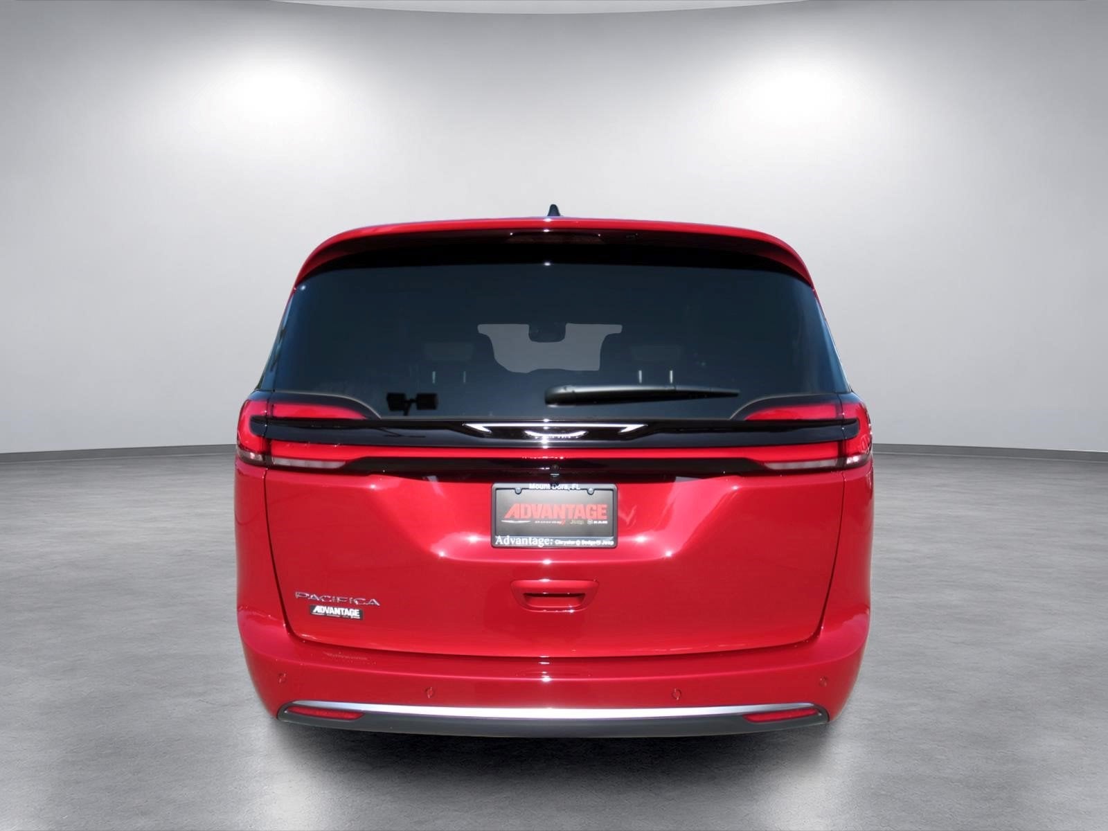 2027 Chrysler Pacifica PACIFICA SELECT