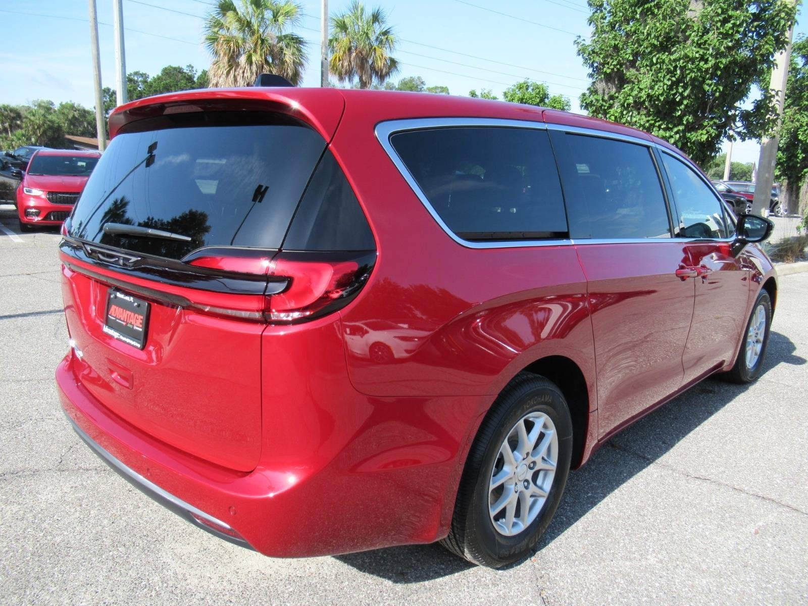 2027 Chrysler Pacifica PACIFICA SELECT