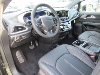 2027 Chrysler Pacifica PACIFICA SELECT