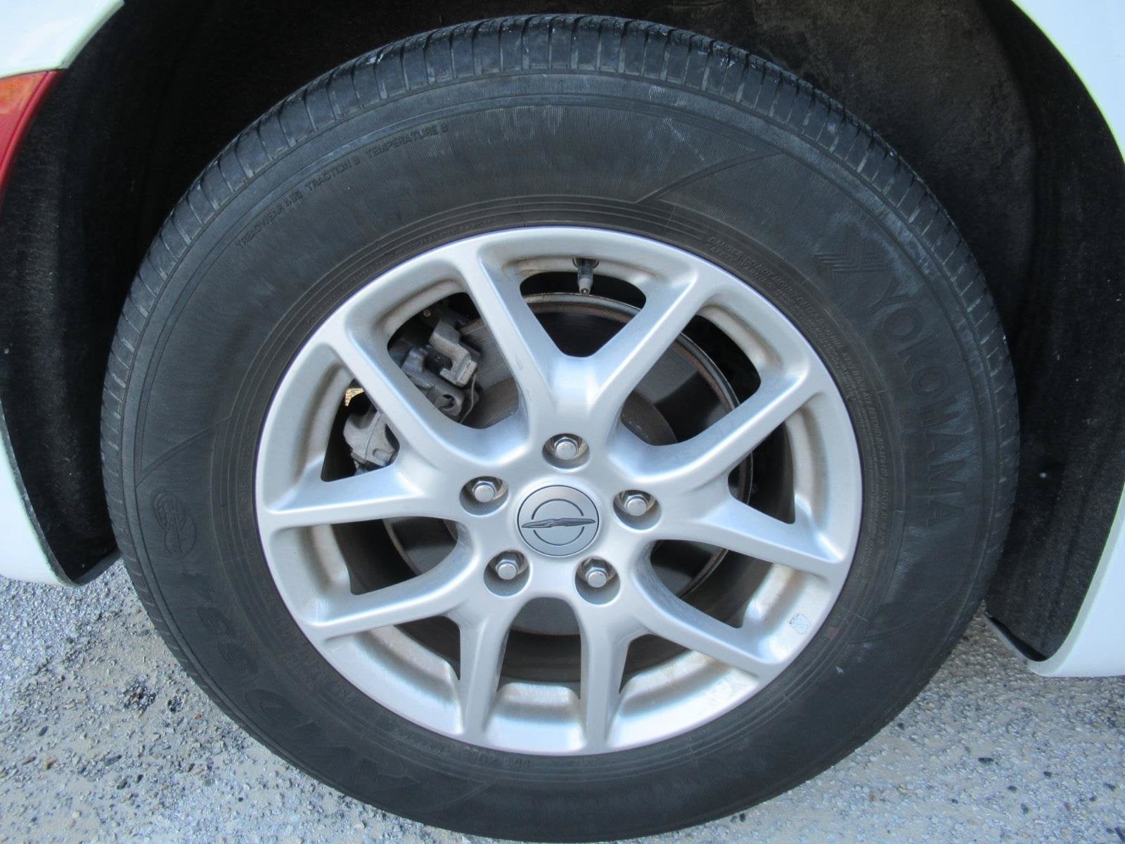 2024 Chrysler Voyager LX