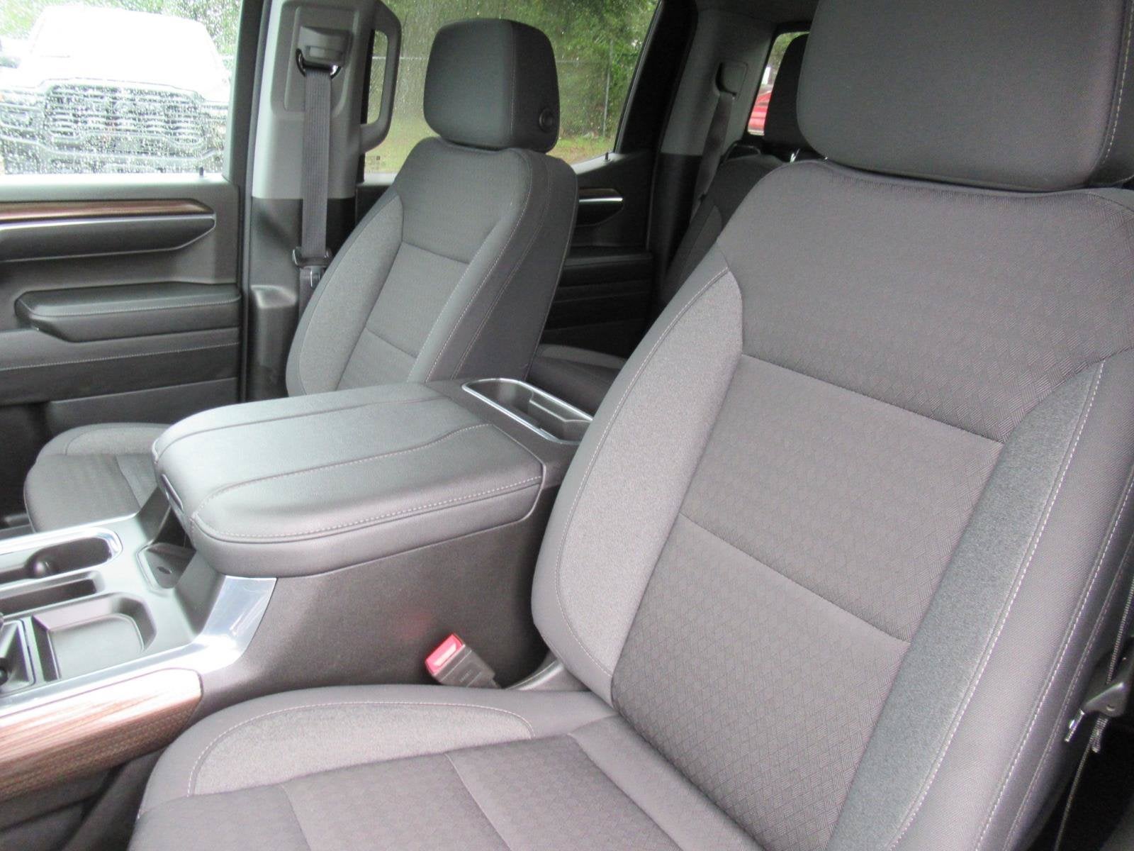 2024 Chevrolet Silverado 1500 4WD Crew Cab Short Bed RST