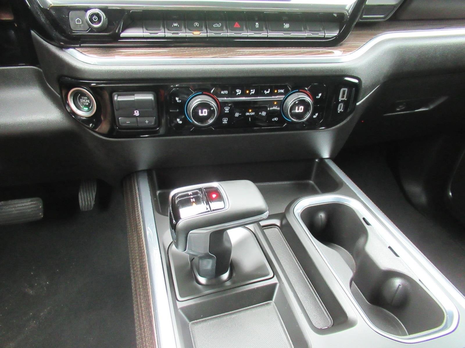 2024 Chevrolet Silverado 1500 4WD Crew Cab Short Bed RST