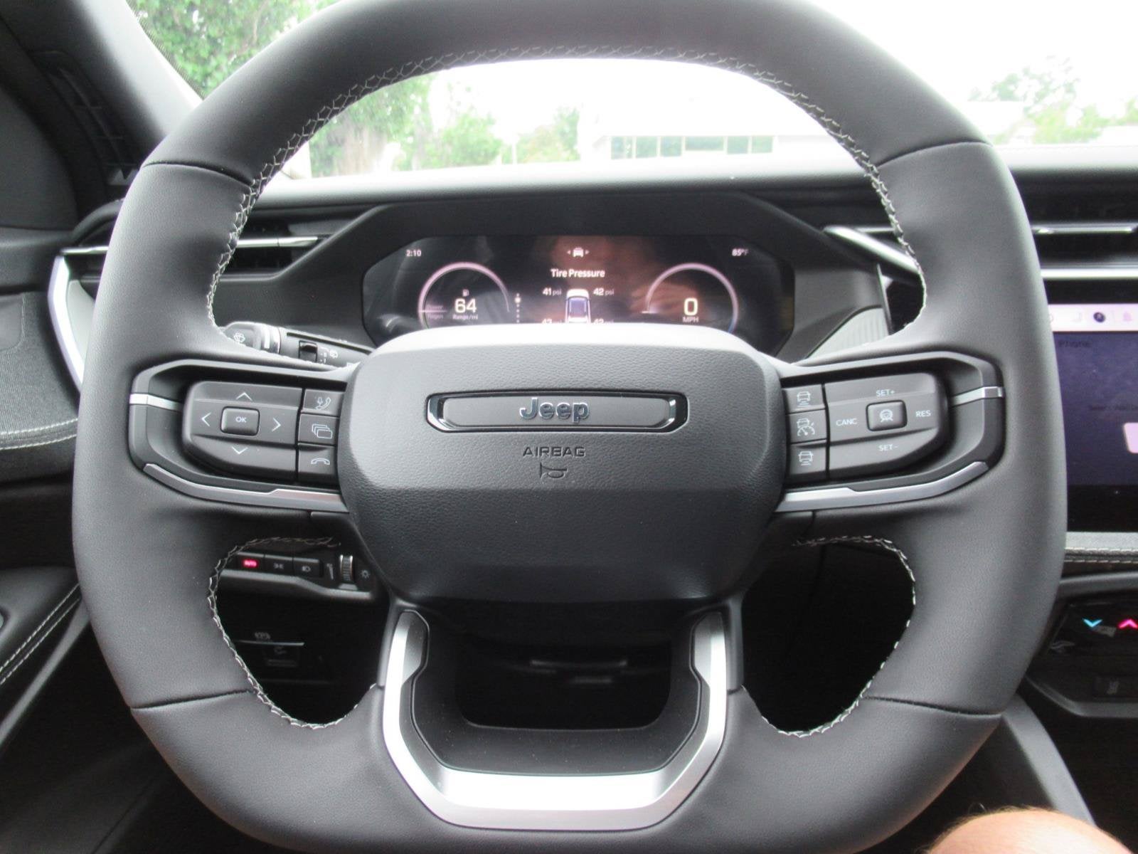 2026 Jeep Cherokee CHEROKEE LAREDO 4X4