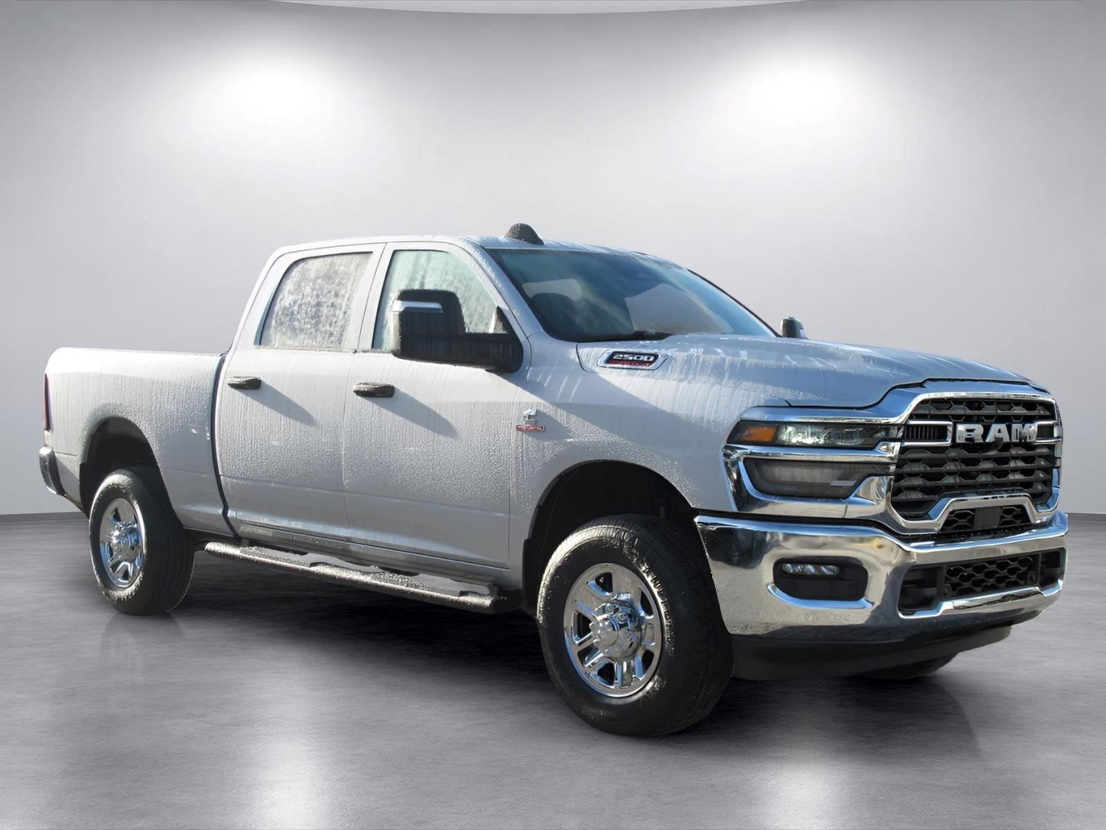 2027 RAM 2500 RAM 2500 TRADESMAN CREW CAB 4X4 6'4' BOX