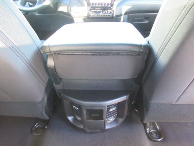 2027 RAM 2500 RAM 2500 TRADESMAN CREW CAB 4X4 6'4' BOX
