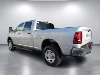 2027 RAM 2500 RAM 2500 TRADESMAN CREW CAB 4X4 6'4' BOX