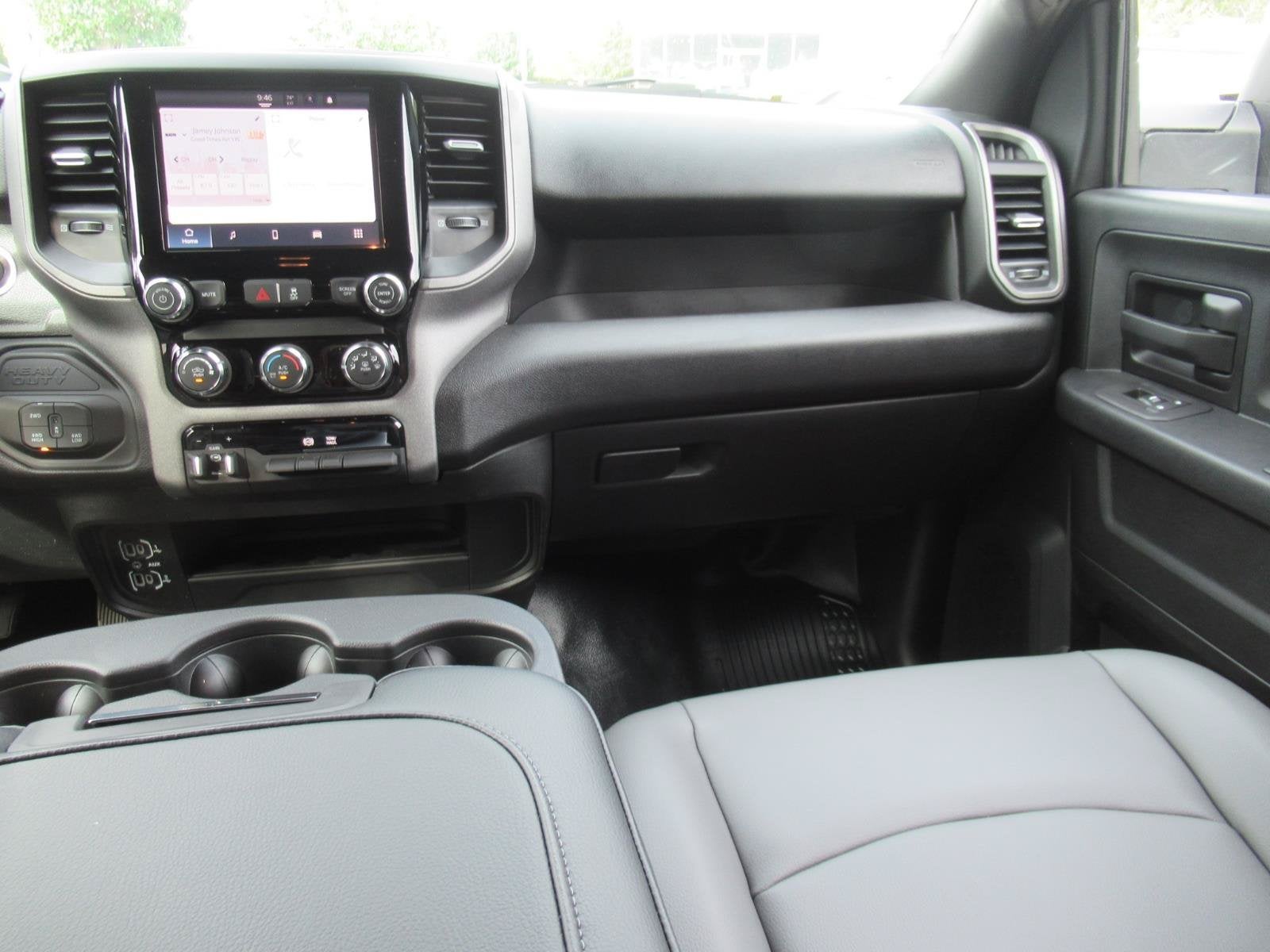 2027 RAM Ram 3500 RAM 3500 TRADESMAN CREW CAB 4X4 8' BOX