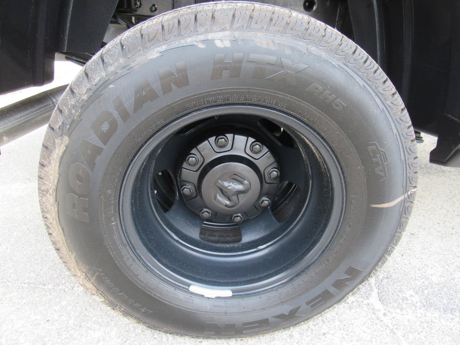 2027 RAM Ram 3500 RAM 3500 TRADESMAN CREW CAB 4X4 8' BOX