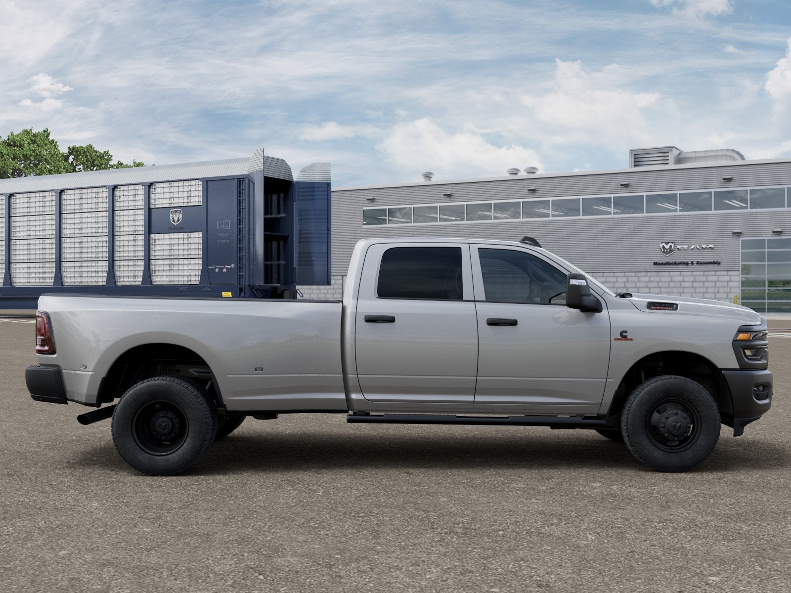 2027 RAM 3500 RAM 3500 TRADESMAN CREW CAB 4X4 8' BOX