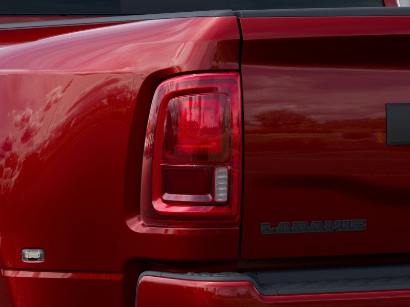 2027 RAM 3500 RAM 3500 LARAMIE MEGA CAB 4X4 6'4' BOX