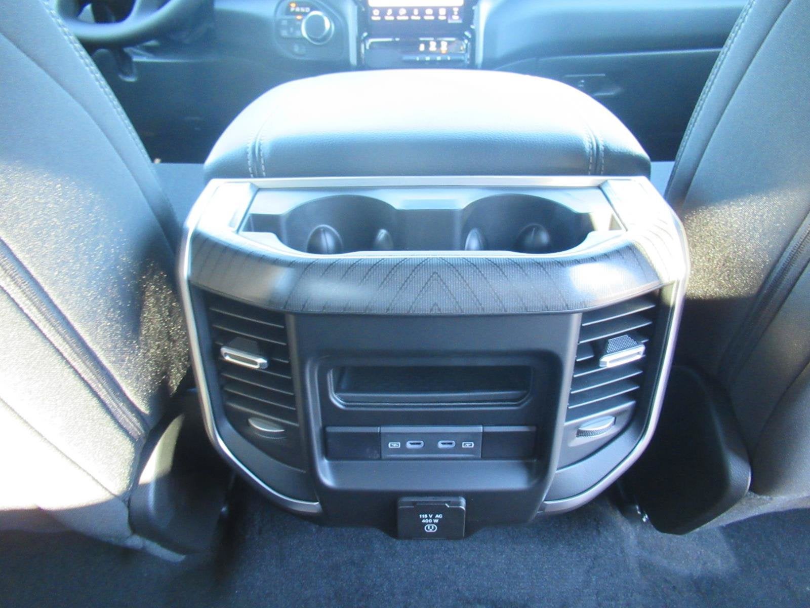 2027 RAM 1500 RAM 1500 BIG HORN CREW CAB 4X4 5'7' BOX