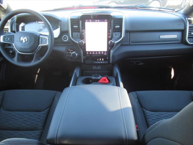 2027 RAM Ram 1500 RAM 1500 BIG HORN CREW CAB 4X4 5'7' BOX