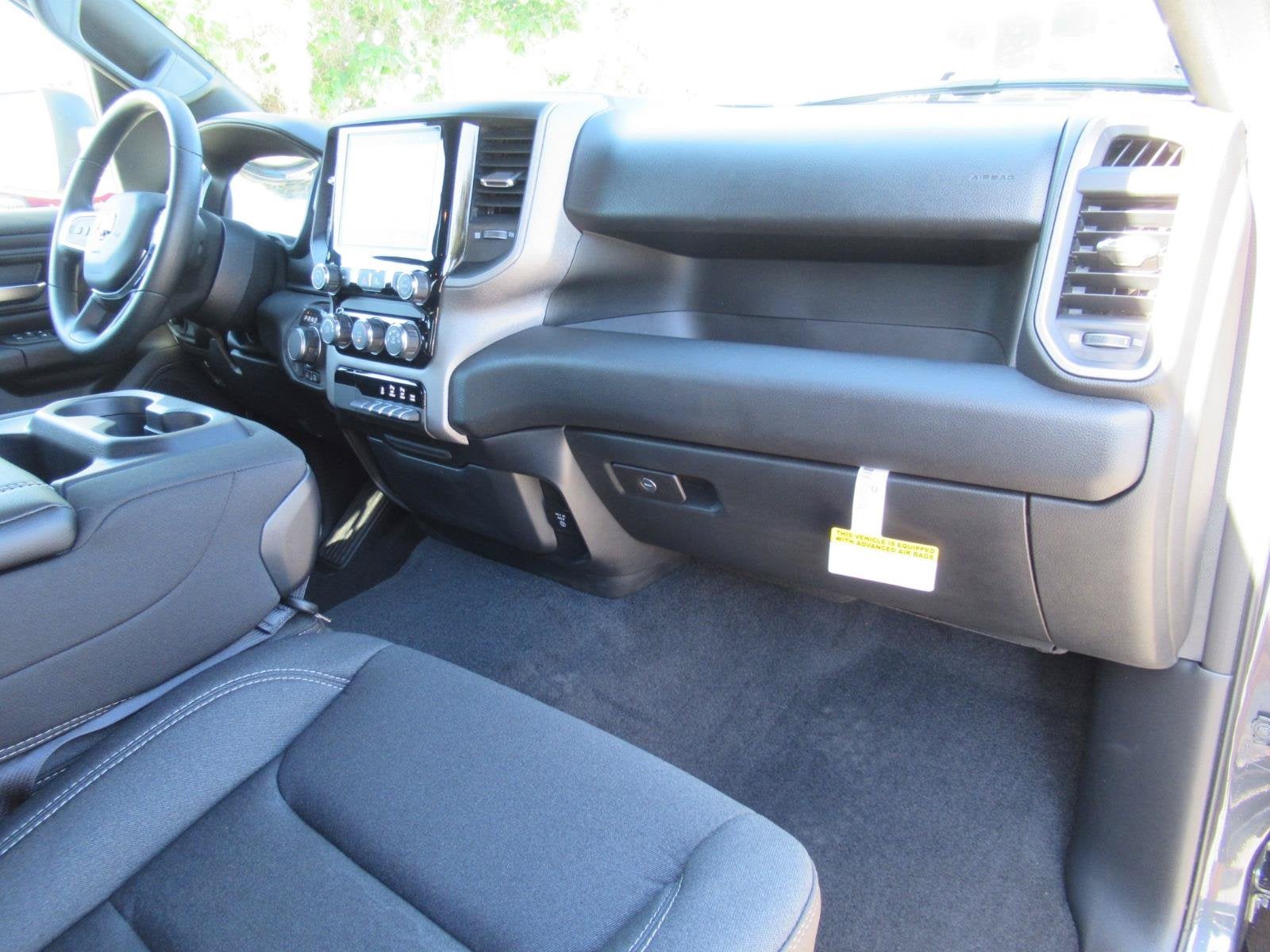 2027 RAM 1500 RAM 1500 WARLOCK CREW CAB 4X4 5'7' BOX