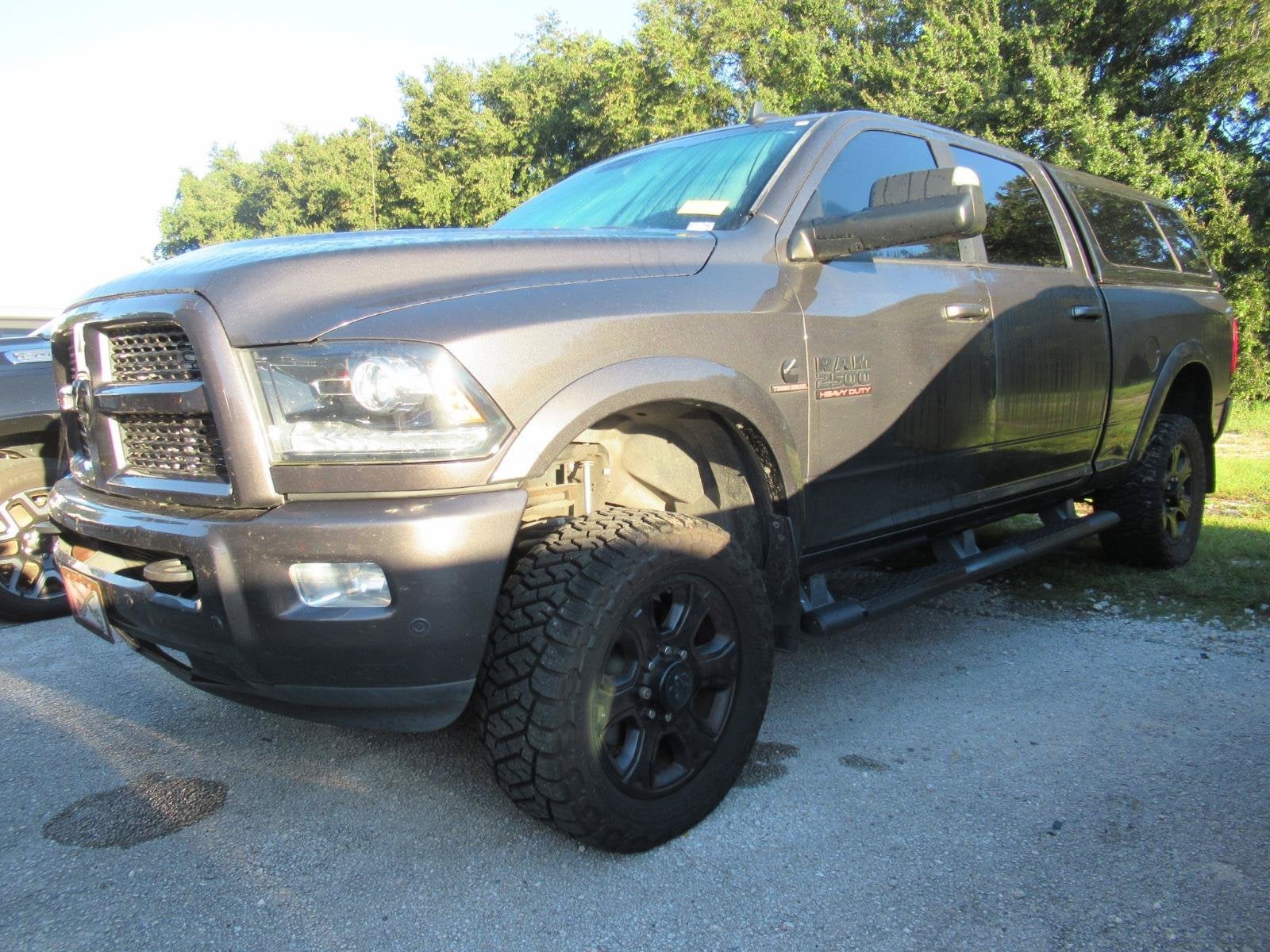 2017 RAM 2500 Laramie Crew Cab 4x4 6'4' Box