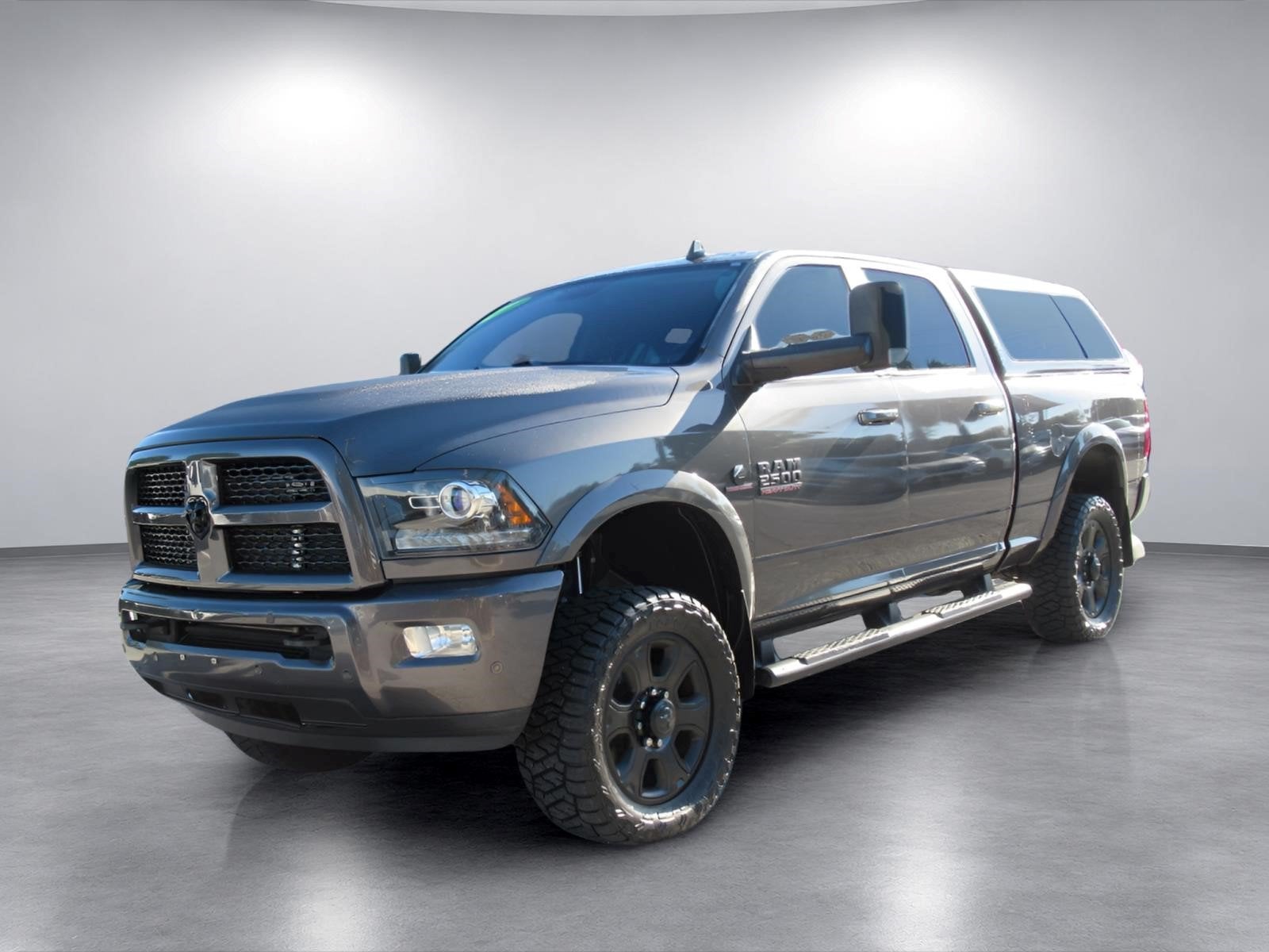 2017 RAM 2500 Laramie Crew Cab 4x4 6'4' Box