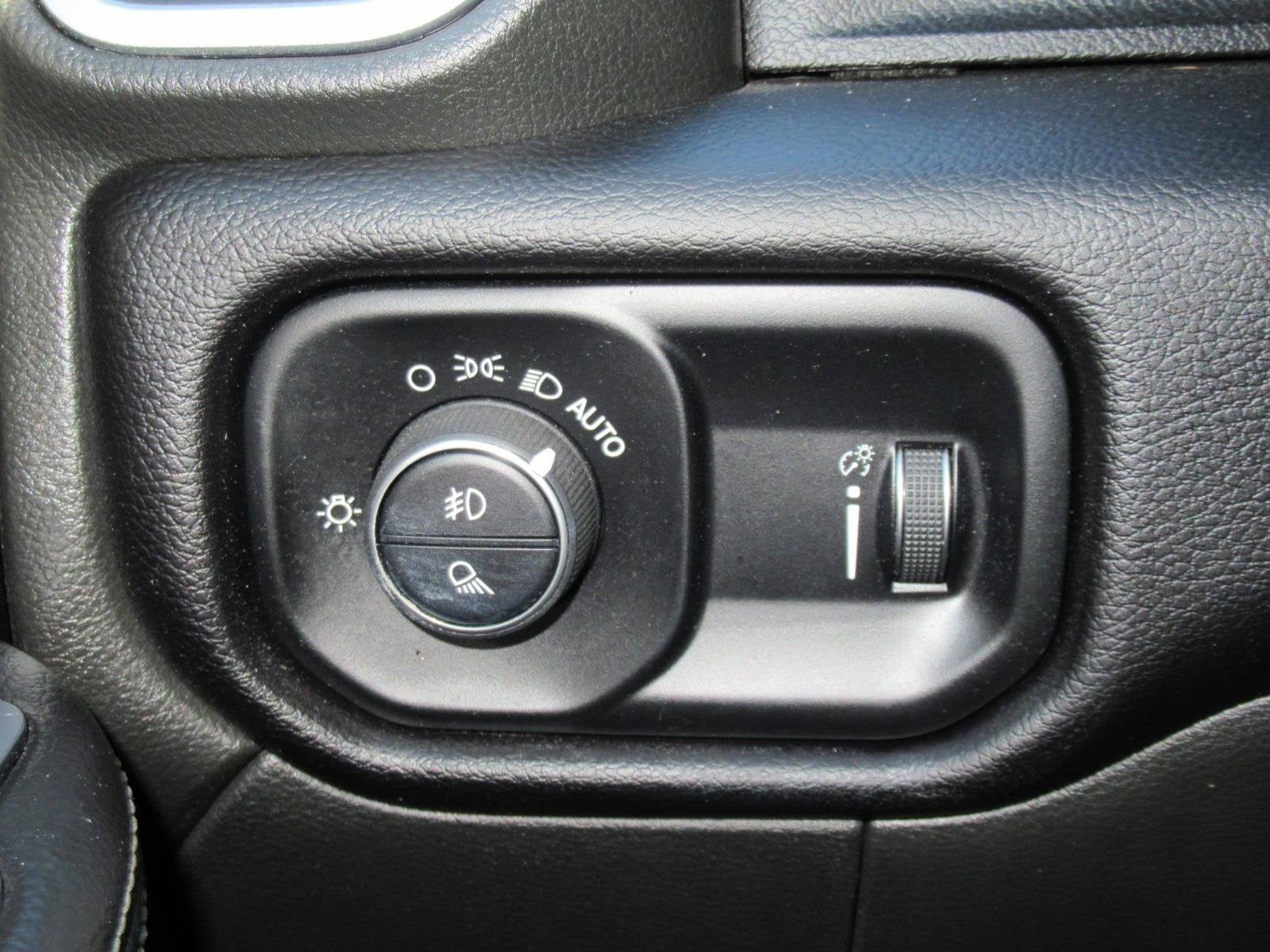 2024 RAM 2500 Big Horn Crew Cab 4x4 8' Box